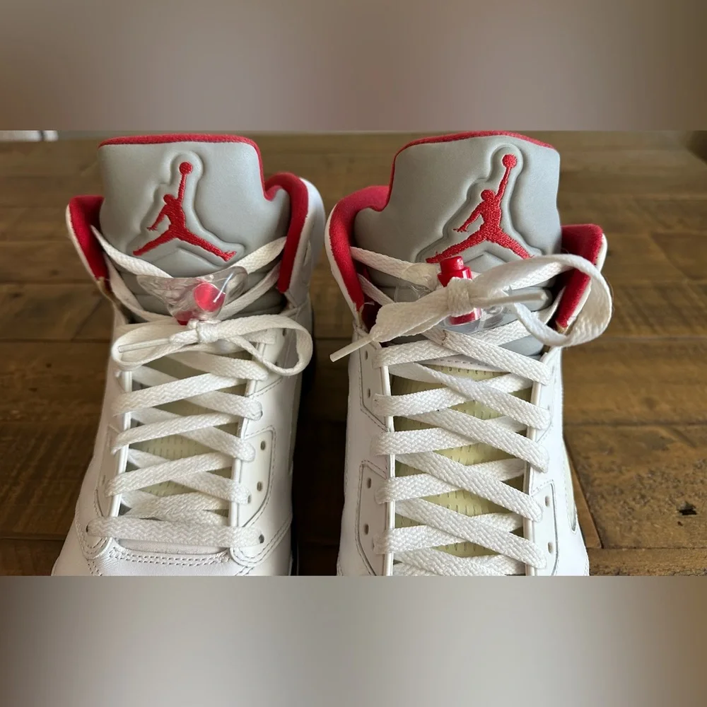 2013 Air Jordan Men’s Retro 5 “Fire Red” with‎ silver tongue - Size 12